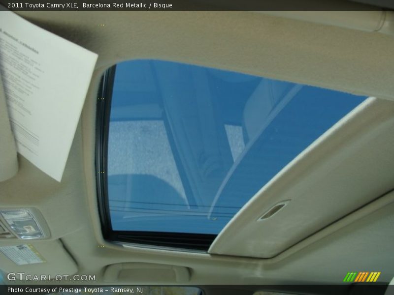 Barcelona Red Metallic / Bisque 2011 Toyota Camry XLE