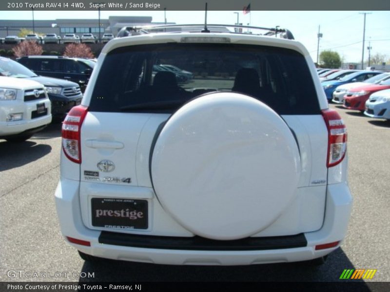 Super White / Sand Beige 2010 Toyota RAV4 I4 4WD