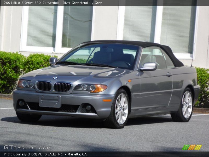 Front 3/4 View of 2004 3 Series 330i Convertible