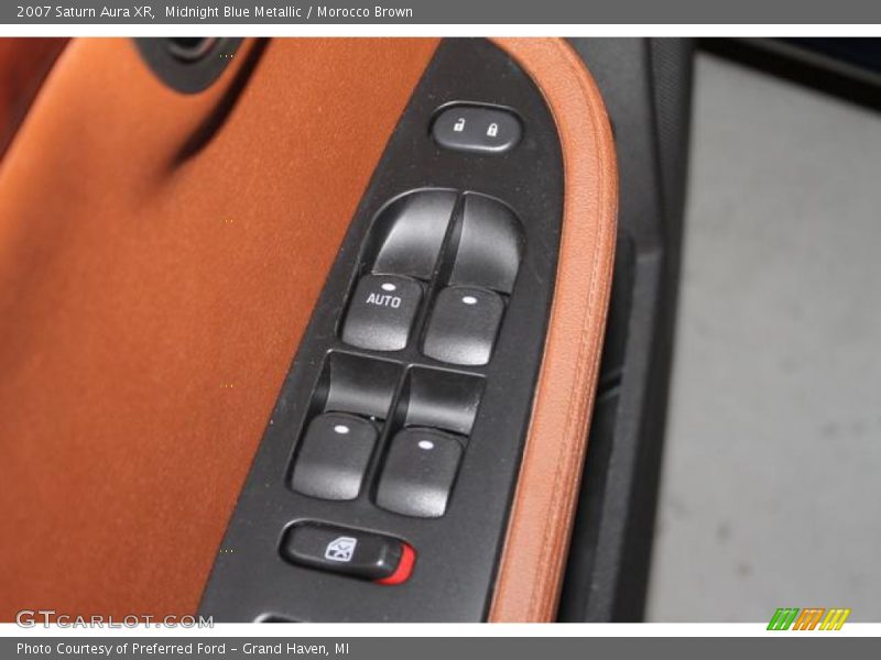 Midnight Blue Metallic / Morocco Brown 2007 Saturn Aura XR