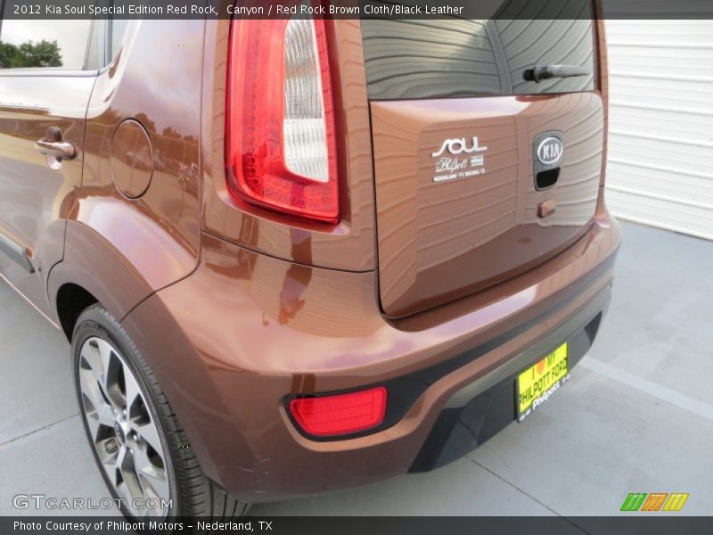 Canyon / Red Rock Brown Cloth/Black Leather 2012 Kia Soul Special Edition Red Rock