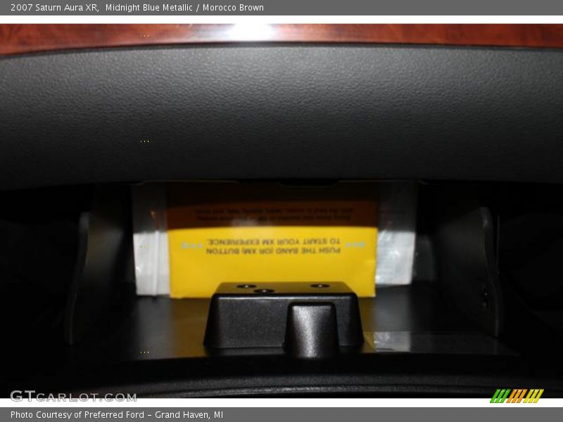 Midnight Blue Metallic / Morocco Brown 2007 Saturn Aura XR