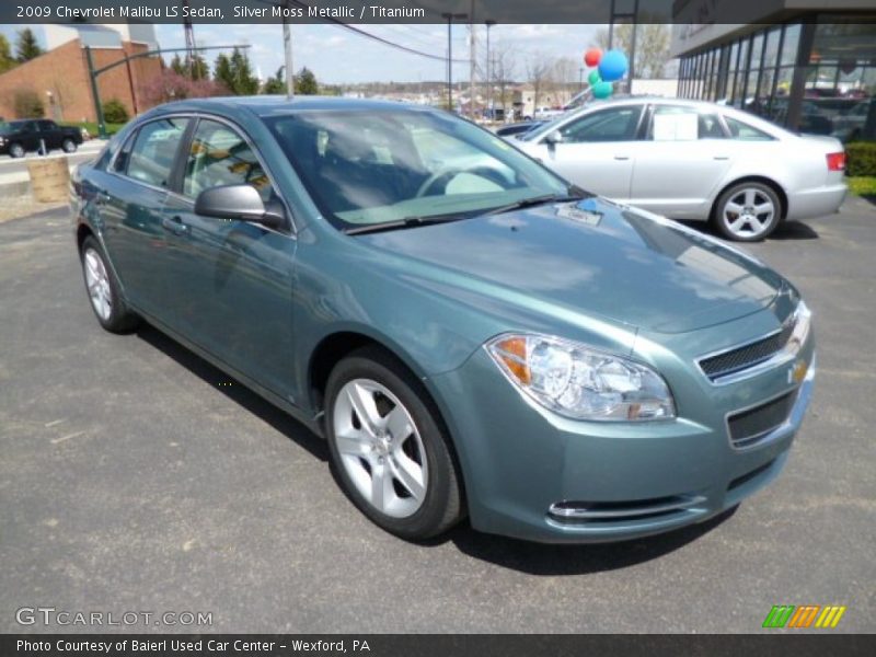 Front 3/4 View of 2009 Malibu LS Sedan