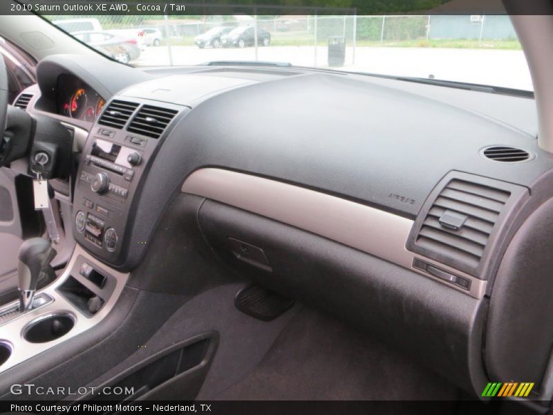 Cocoa / Tan 2010 Saturn Outlook XE AWD