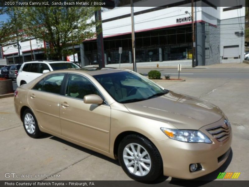 Sandy Beach Metallic / Bisque 2010 Toyota Camry XLE