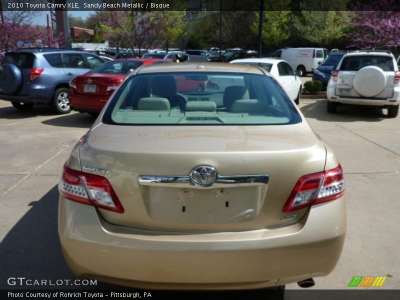 Sandy Beach Metallic / Bisque 2010 Toyota Camry XLE