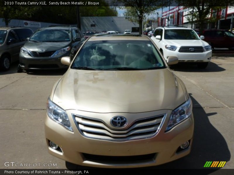 Sandy Beach Metallic / Bisque 2010 Toyota Camry XLE