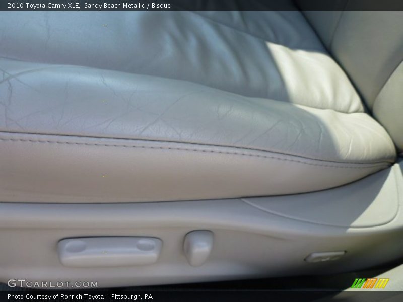 Sandy Beach Metallic / Bisque 2010 Toyota Camry XLE