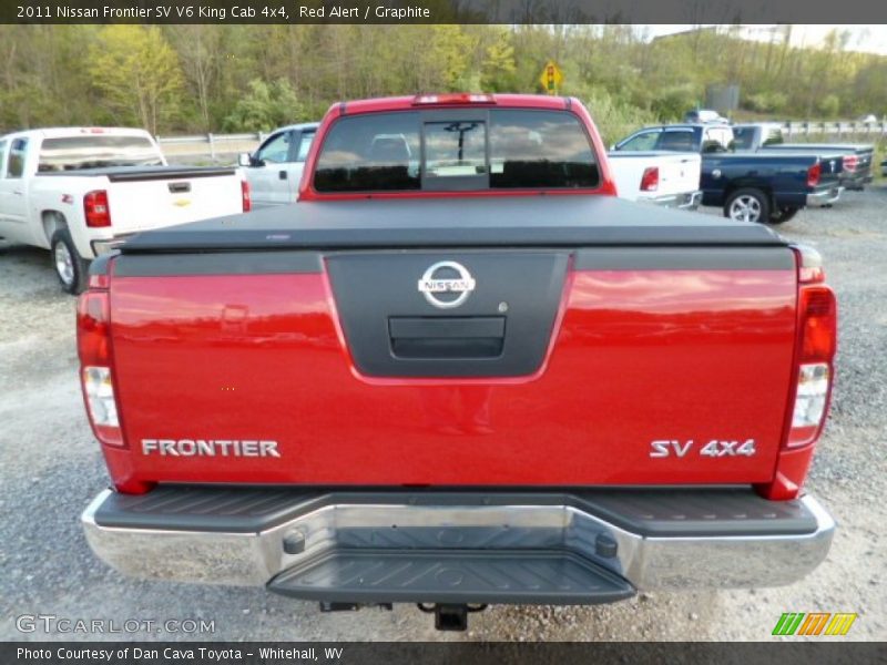 Red Alert / Graphite 2011 Nissan Frontier SV V6 King Cab 4x4