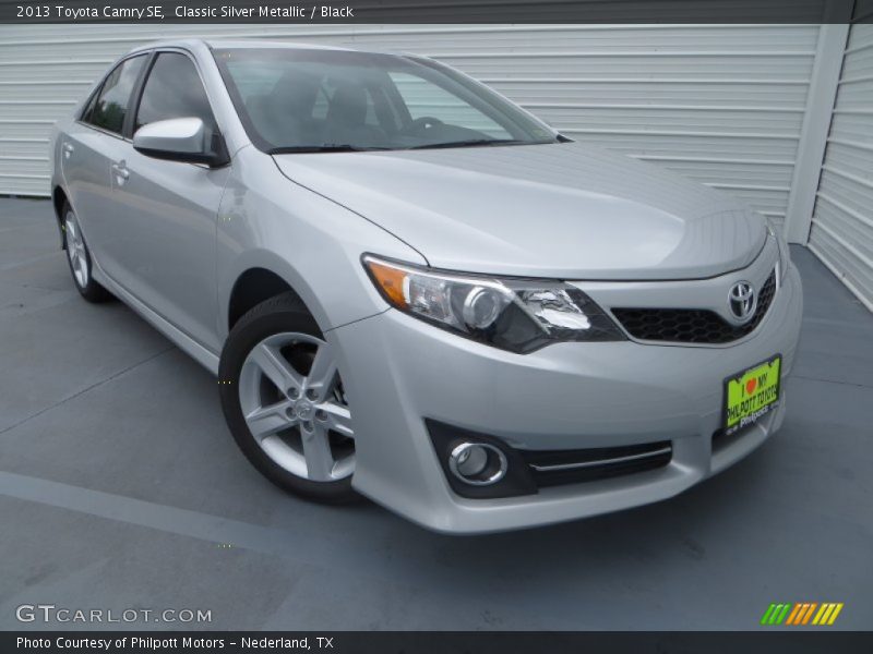 Classic Silver Metallic / Black 2013 Toyota Camry SE