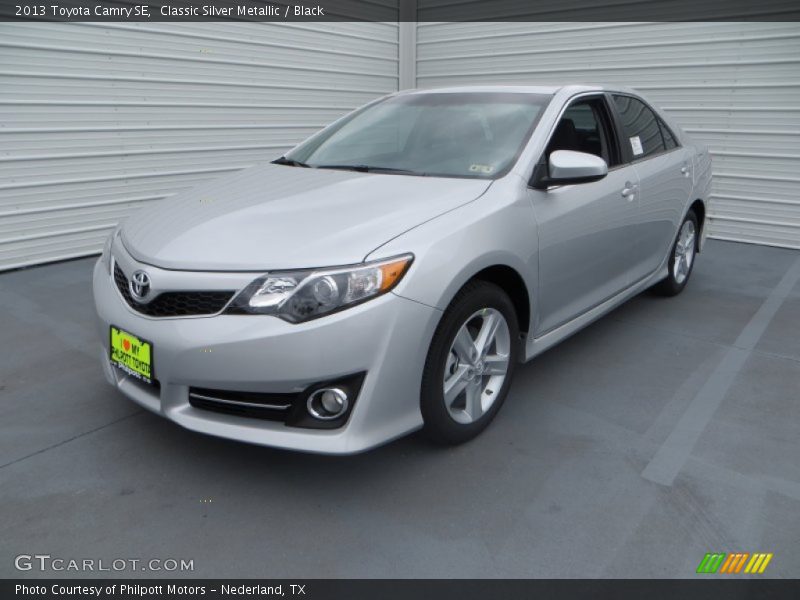Classic Silver Metallic / Black 2013 Toyota Camry SE