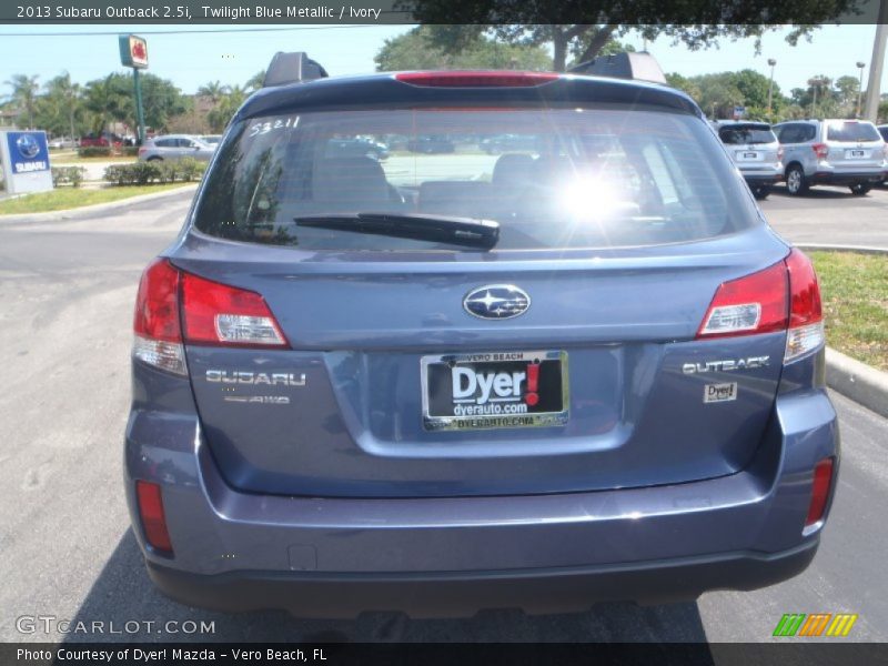 Twilight Blue Metallic / Ivory 2013 Subaru Outback 2.5i