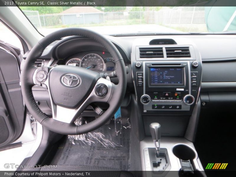 Classic Silver Metallic / Black 2013 Toyota Camry SE