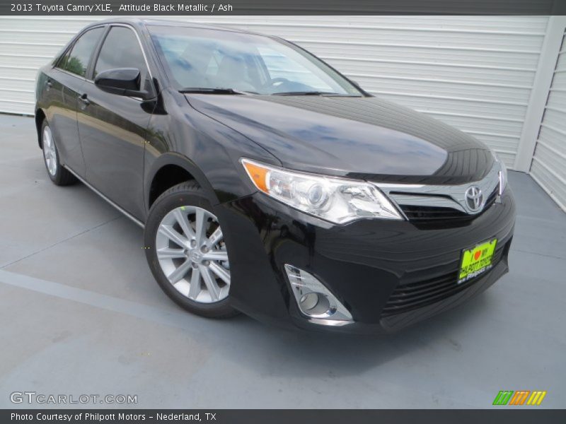 Attitude Black Metallic / Ash 2013 Toyota Camry XLE