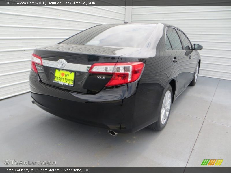 Attitude Black Metallic / Ash 2013 Toyota Camry XLE