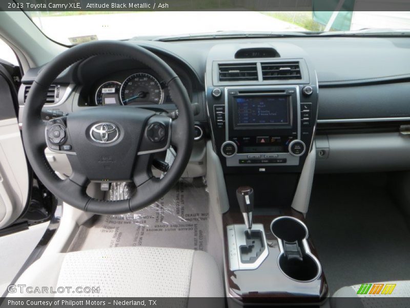 Attitude Black Metallic / Ash 2013 Toyota Camry XLE