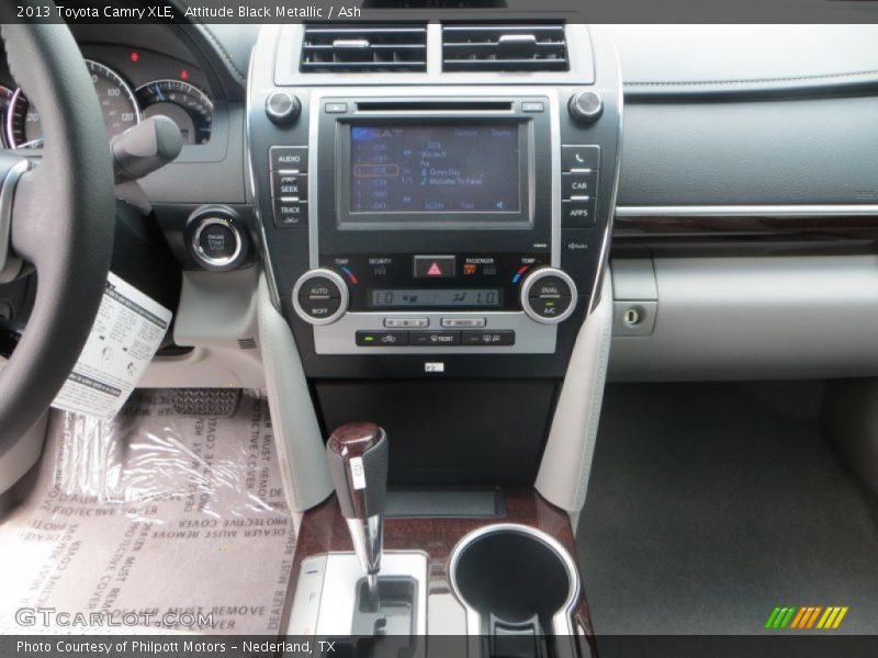 Attitude Black Metallic / Ash 2013 Toyota Camry XLE