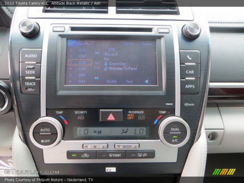 Attitude Black Metallic / Ash 2013 Toyota Camry XLE