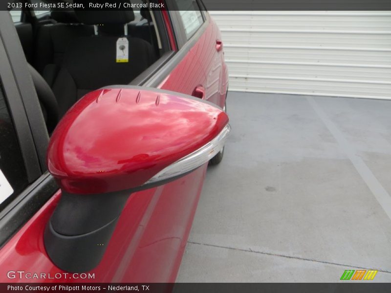 Ruby Red / Charcoal Black 2013 Ford Fiesta SE Sedan