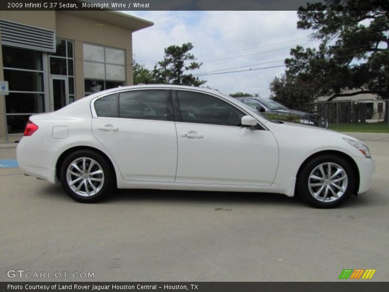  2009 G 37 Sedan Moonlight White