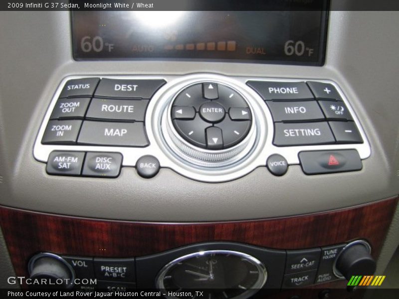 Controls of 2009 G 37 Sedan