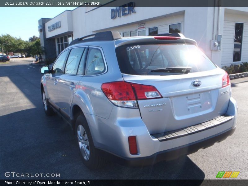 Ice Silver Metallic / Black 2013 Subaru Outback 2.5i