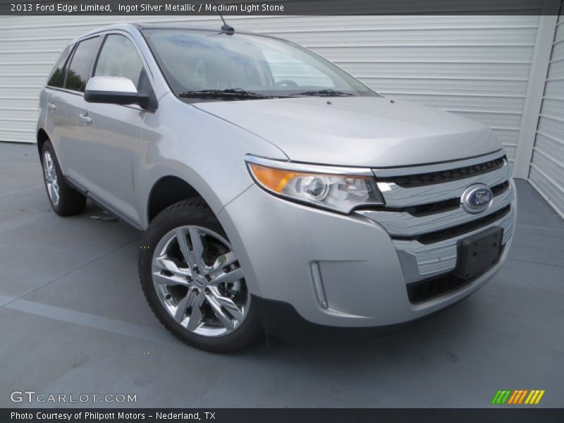 Front 3/4 View of 2013 Edge Limited