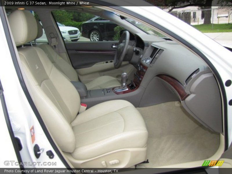 Front Seat of 2009 G 37 Sedan