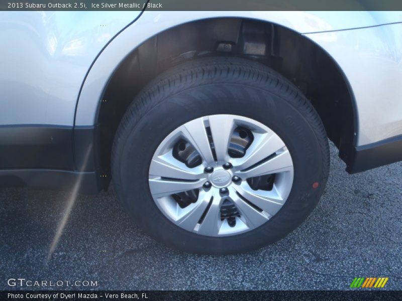 Ice Silver Metallic / Black 2013 Subaru Outback 2.5i