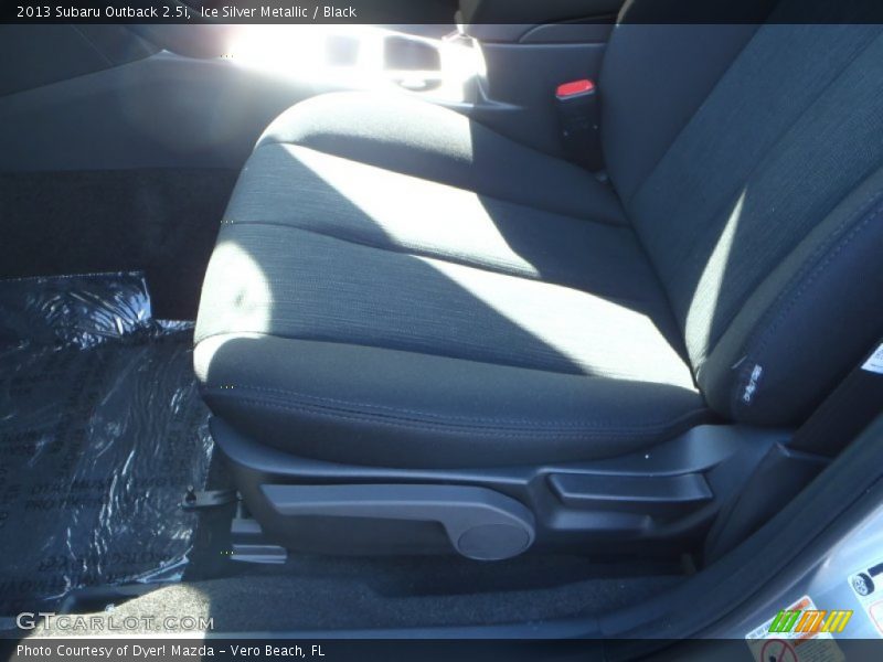 Ice Silver Metallic / Black 2013 Subaru Outback 2.5i