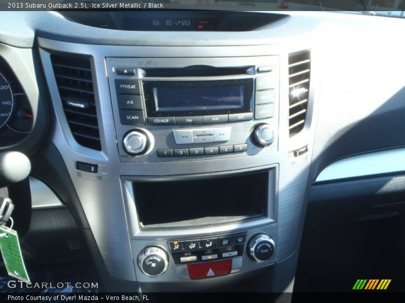 Ice Silver Metallic / Black 2013 Subaru Outback 2.5i