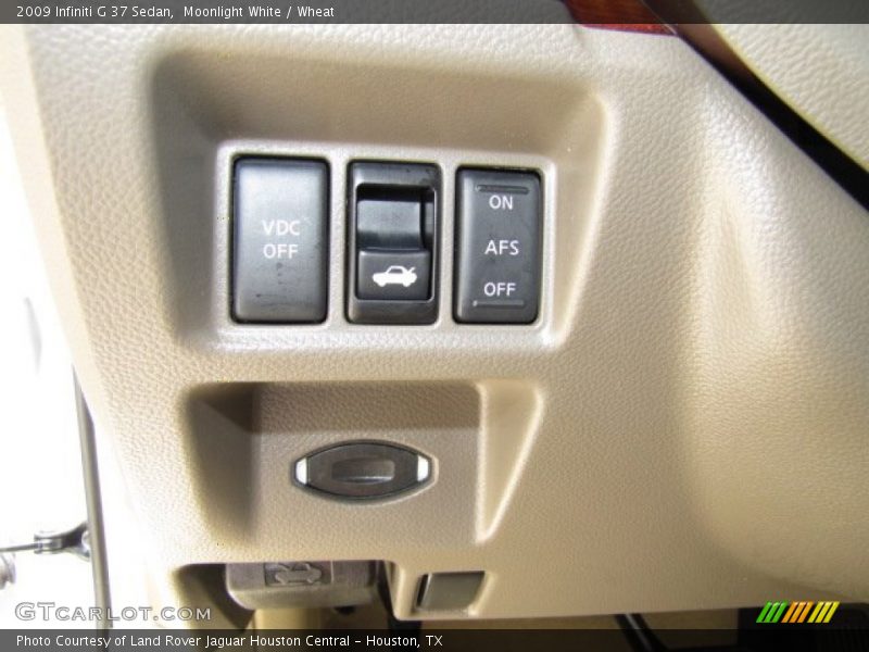 Moonlight White / Wheat 2009 Infiniti G 37 Sedan