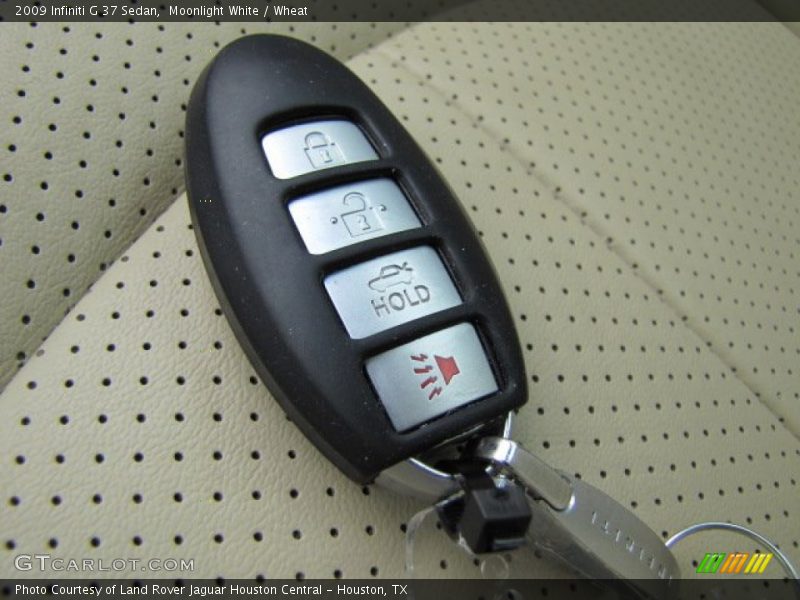 Keys of 2009 G 37 Sedan