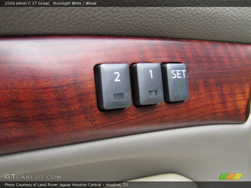 Moonlight White / Wheat 2009 Infiniti G 37 Sedan