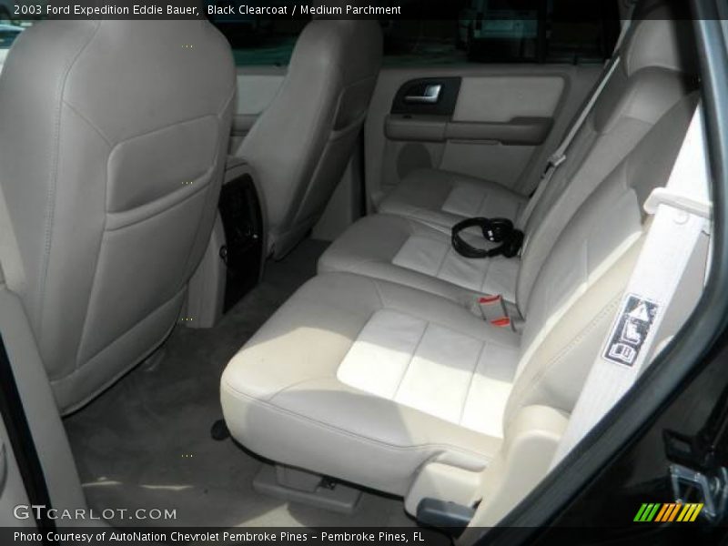 Black Clearcoat / Medium Parchment 2003 Ford Expedition Eddie Bauer