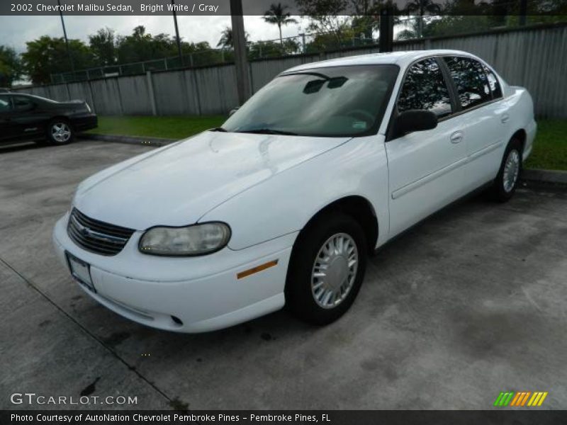 Bright White / Gray 2002 Chevrolet Malibu Sedan