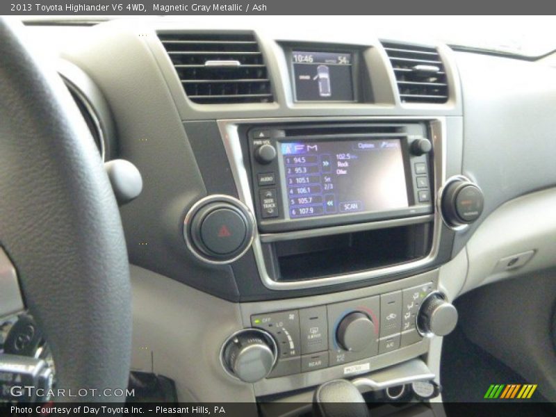 Magnetic Gray Metallic / Ash 2013 Toyota Highlander V6 4WD