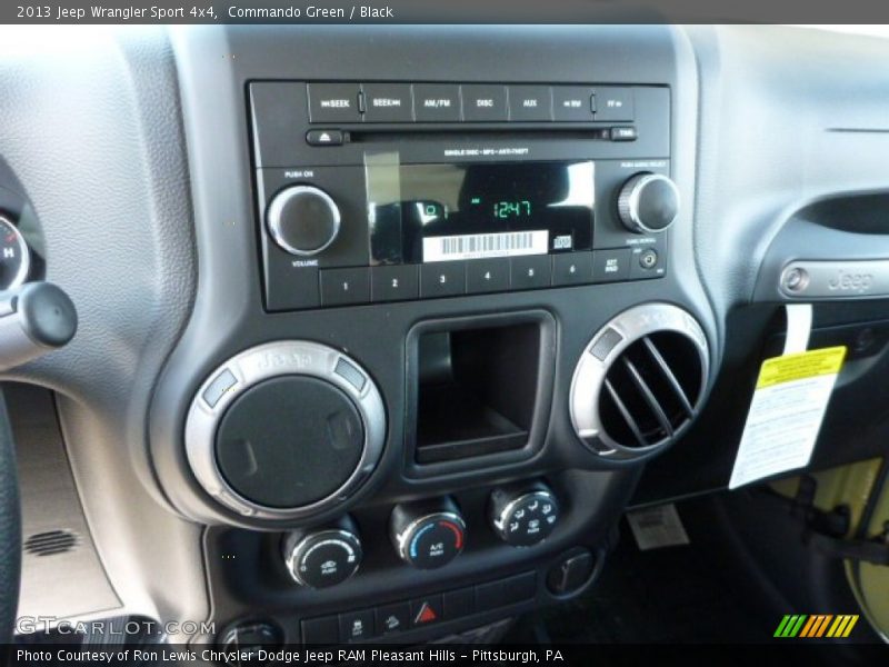 Commando Green / Black 2013 Jeep Wrangler Sport 4x4