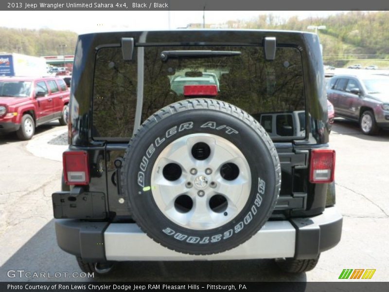 Black / Black 2013 Jeep Wrangler Unlimited Sahara 4x4
