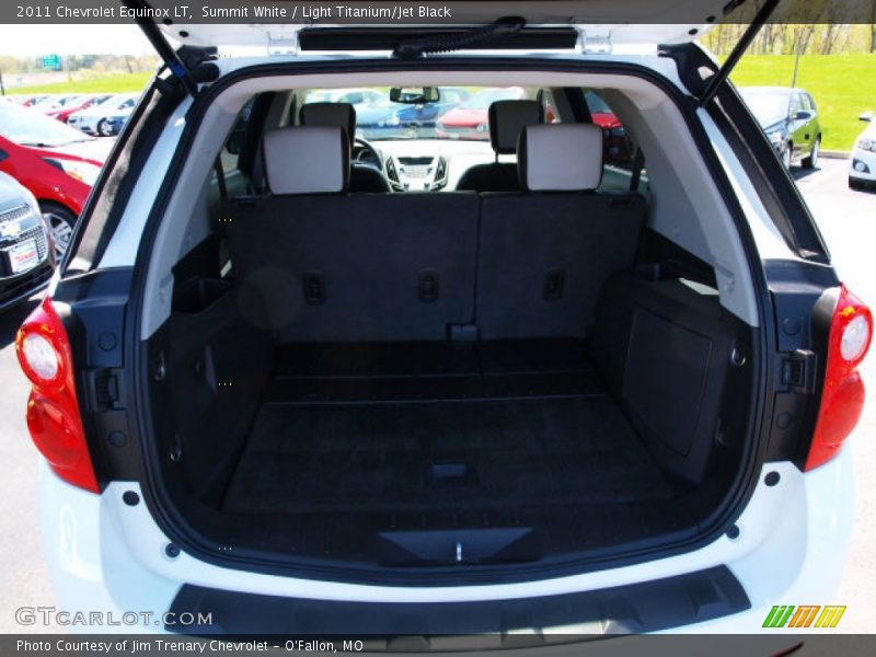 Summit White / Light Titanium/Jet Black 2011 Chevrolet Equinox LT