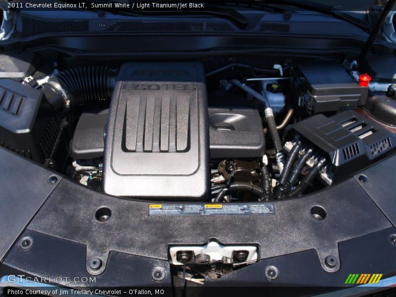 Summit White / Light Titanium/Jet Black 2011 Chevrolet Equinox LT