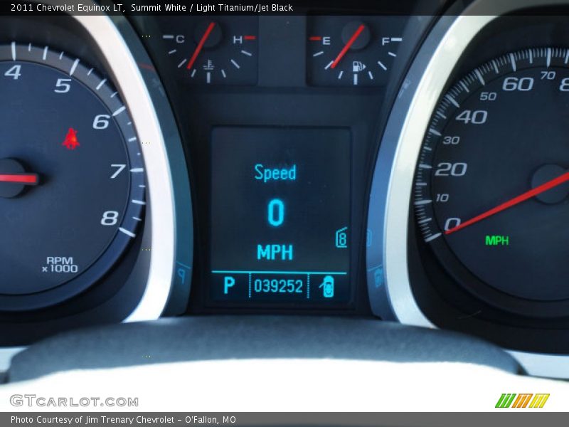 Summit White / Light Titanium/Jet Black 2011 Chevrolet Equinox LT