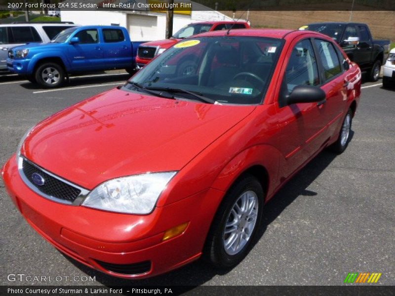 Infra-Red / Charcoal/Light Flint 2007 Ford Focus ZX4 SE Sedan