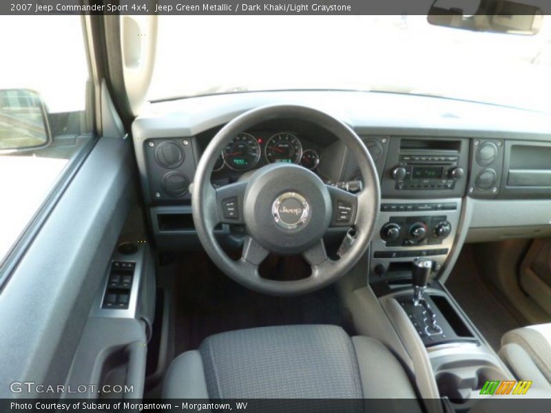 Jeep Green Metallic / Dark Khaki/Light Graystone 2007 Jeep Commander Sport 4x4