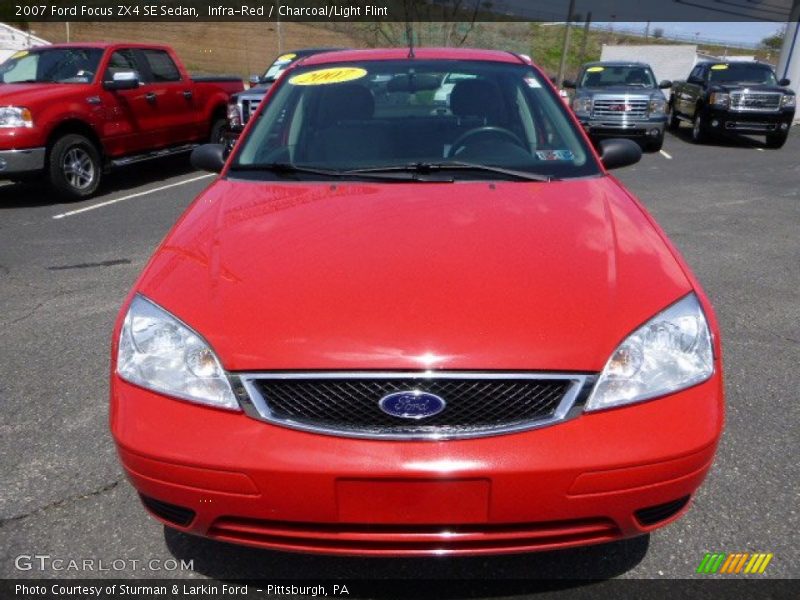 Infra-Red / Charcoal/Light Flint 2007 Ford Focus ZX4 SE Sedan