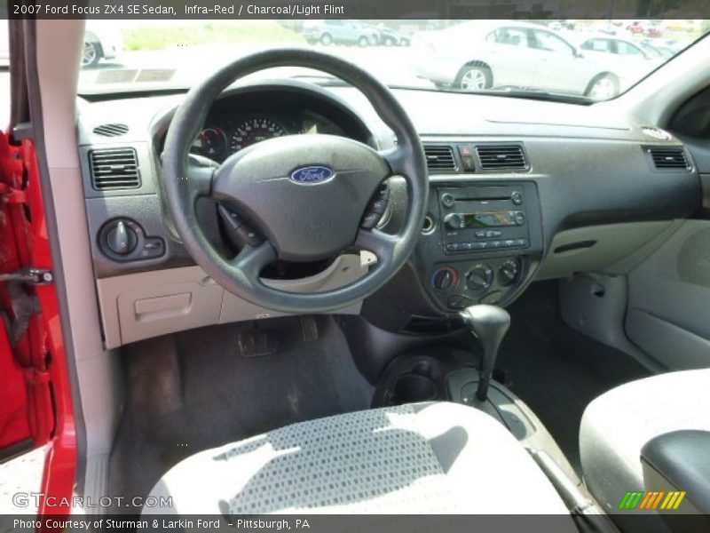 Infra-Red / Charcoal/Light Flint 2007 Ford Focus ZX4 SE Sedan
