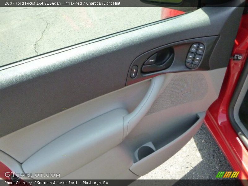 Infra-Red / Charcoal/Light Flint 2007 Ford Focus ZX4 SE Sedan