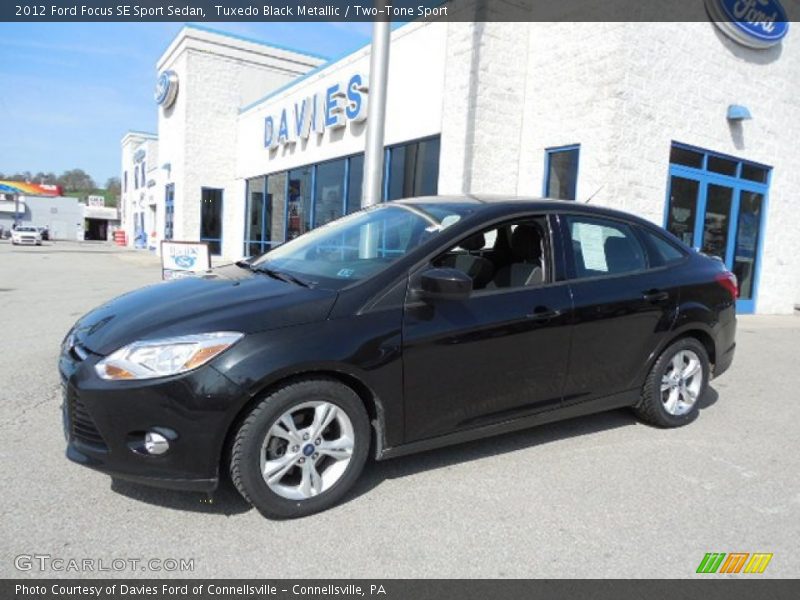 Tuxedo Black Metallic / Two-Tone Sport 2012 Ford Focus SE Sport Sedan