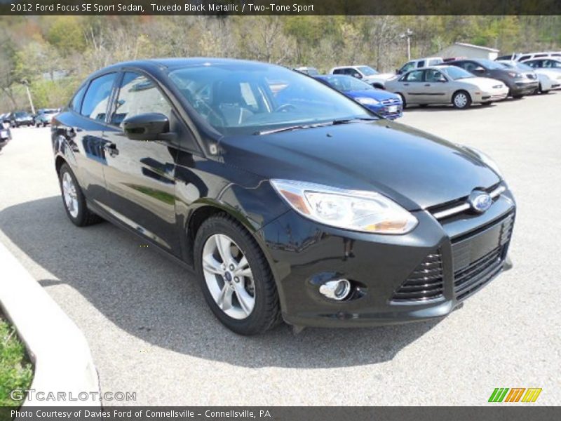 Tuxedo Black Metallic / Two-Tone Sport 2012 Ford Focus SE Sport Sedan