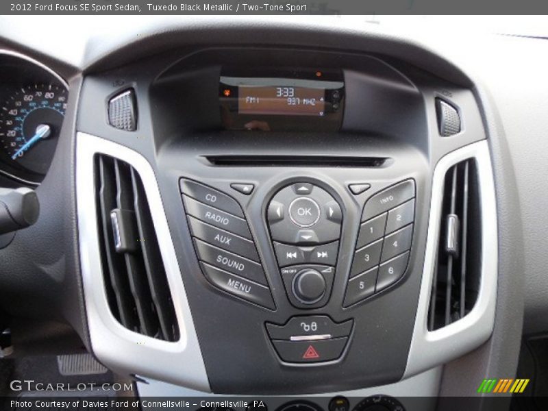 Tuxedo Black Metallic / Two-Tone Sport 2012 Ford Focus SE Sport Sedan